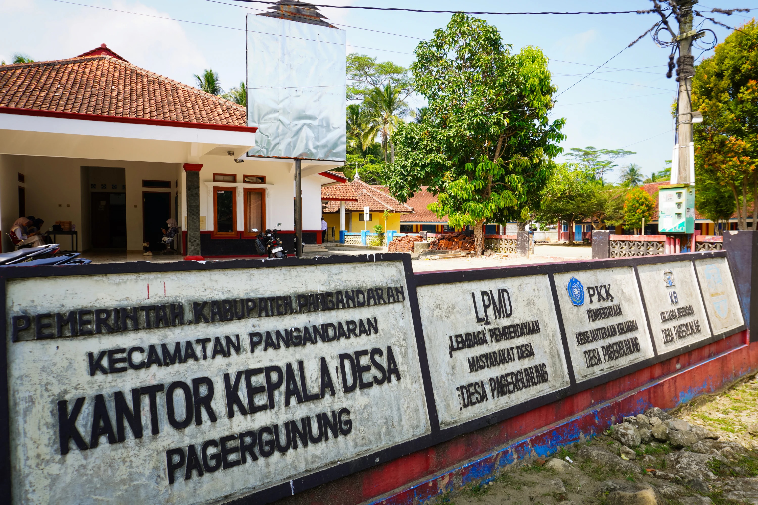 Kantor Desa Pagergunung